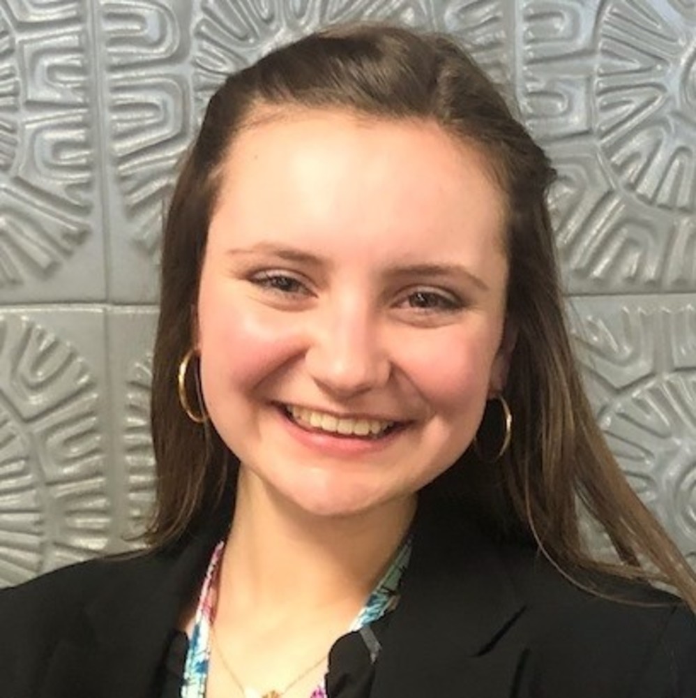 Meet your Posher, Ella